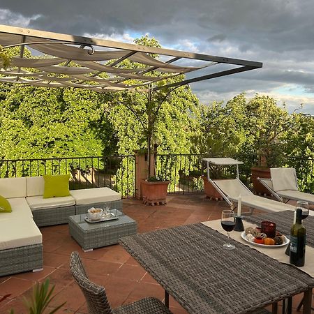 Апартаменти La Terrazza Fra Le Torri Лукка Екстер'єр фото