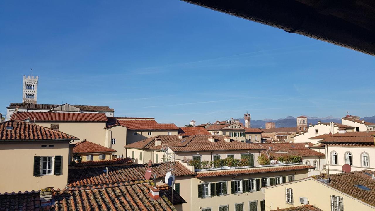Апартаменти La Terrazza Fra Le Torri Лукка Екстер'єр фото