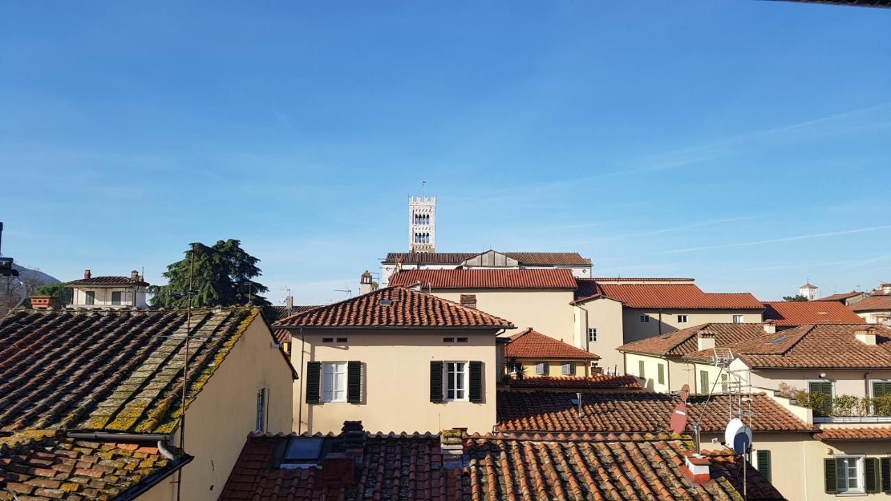 Апартаменти La Terrazza Fra Le Torri Лукка Екстер'єр фото